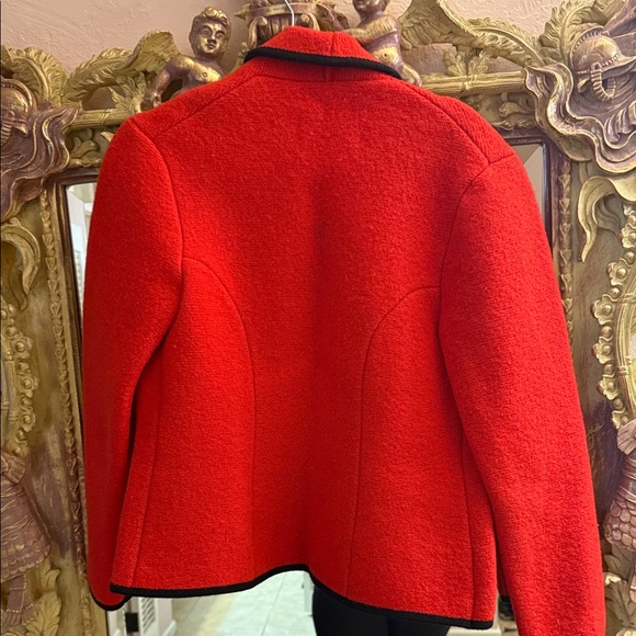 Giesswein Swiss wool vintage jacket with black corded trim and metal button - Picture 6 of 6